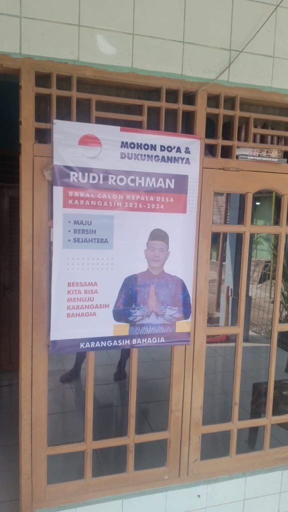 Relawan Rudi Rochman terus bergerak memperkuat dukungan di Desa Karangasih menjelang Pilkades 2026, ditandai dengan meningkatnya partisipasi warga dan pemasangan atribut secara sukarela.